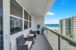 3725 S Ocean Dr, Hollywood, FL 33019 - MLS#F10511972